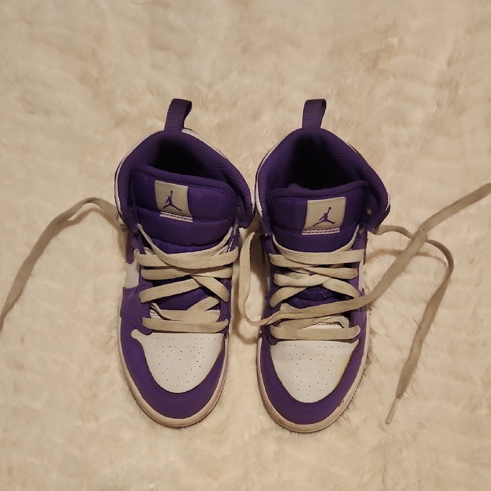 Jordan Kids Purple and White Sneakers